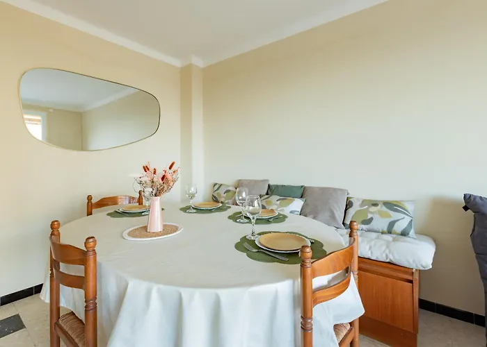 Les Jacinthes - Spacious Sea View *